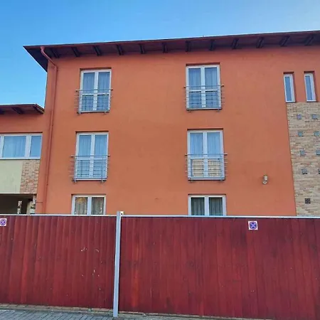 In - Balaton 43966 Apartamento